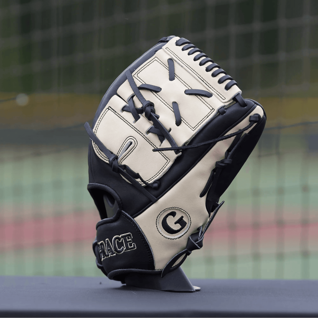 12 Infield Outfield MG Closed Web Grace Glove