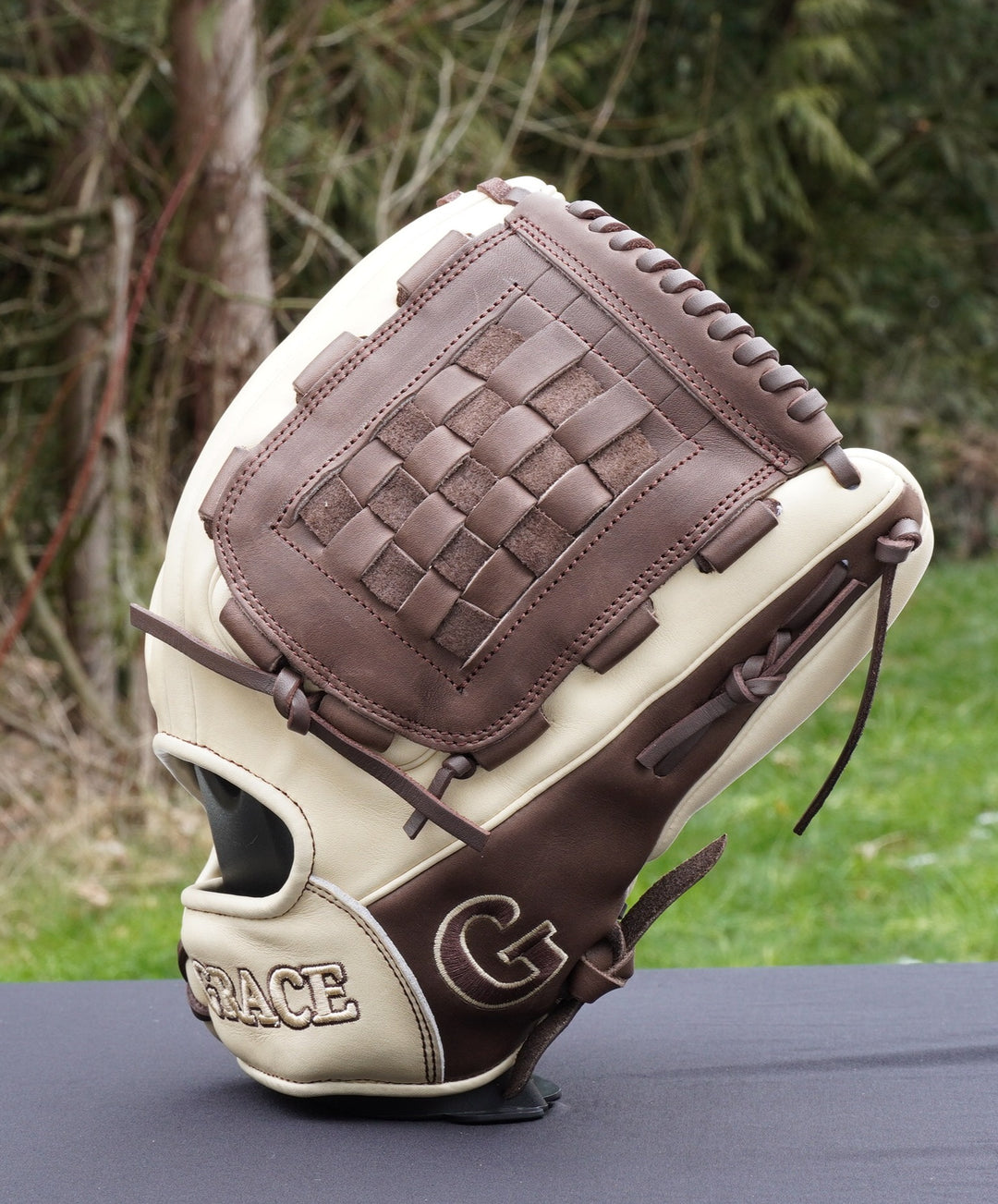 12.50" Outfield Closed Web Grace Glove - Professional Softball Glove - Grace Glove Company