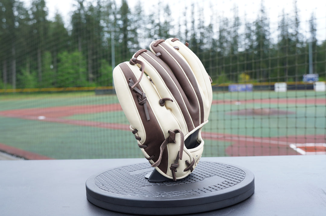 11.50" Infield I-Web Softball Grace Glove - Grace Glove Company