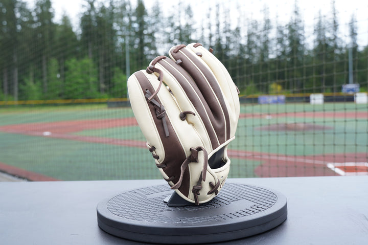 11.50" Infield I-Web Softball Grace Glove - Grace Glove Company