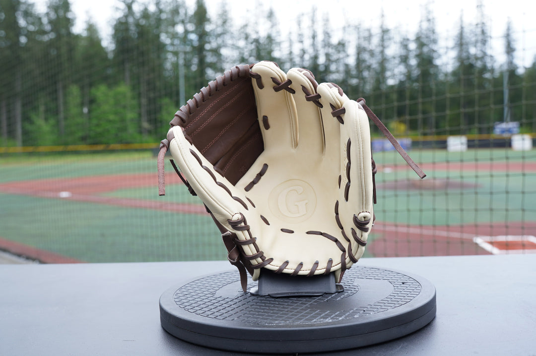 11.75" Infield MG-Closed-Web Grace Glove - Professional Softball Glove - Grace Glove Company