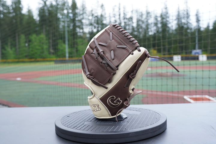 11.75" Infield MG-Closed-Web Grace Glove - Professional Softball Glove - Grace Glove Company