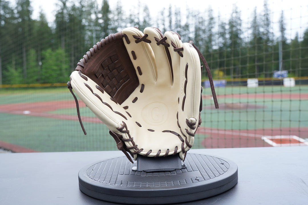 12" Closed Web Grace Glove - Professional Softball Glove - Grace Glove Company