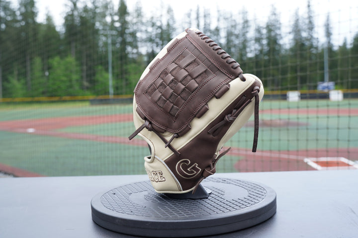 12" Closed Web Grace Glove - Professional Softball Glove - Grace Glove Company