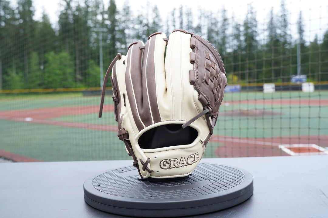 12" Closed Web Grace Glove - Professional Softball Glove - Grace Glove Company