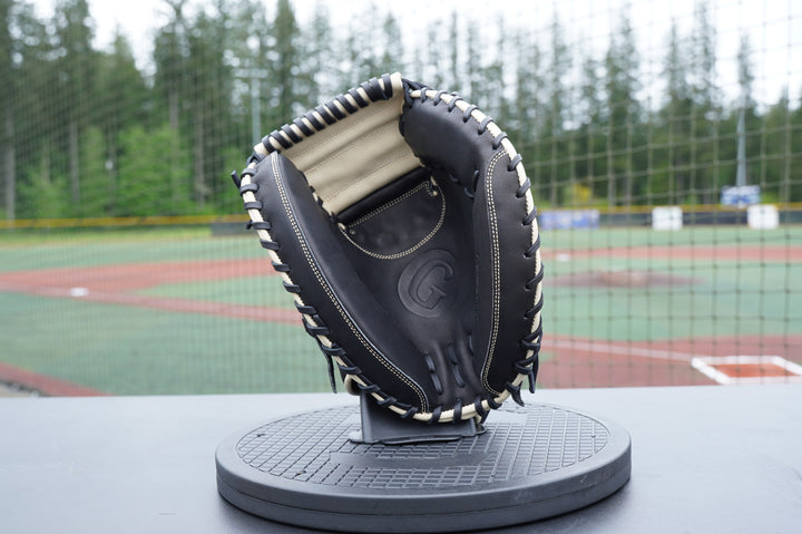 33.5" X-Closed Web Catchers Mitt Grace Glove