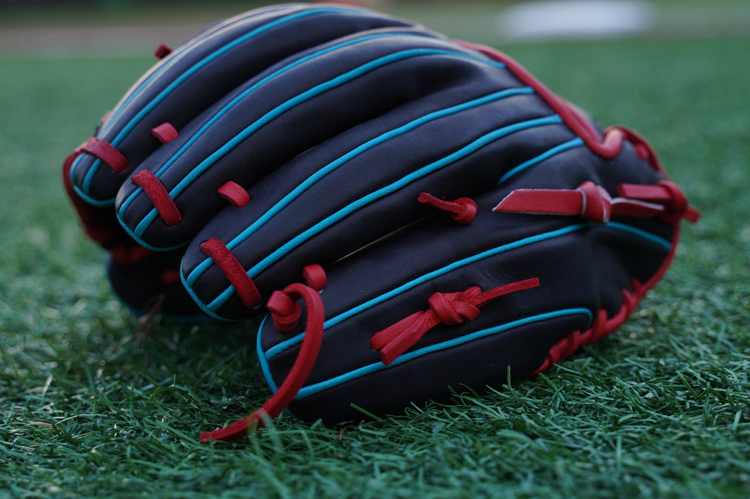 11.25" Infield SG-Closed Grace Glove - Professional Baseball Glove