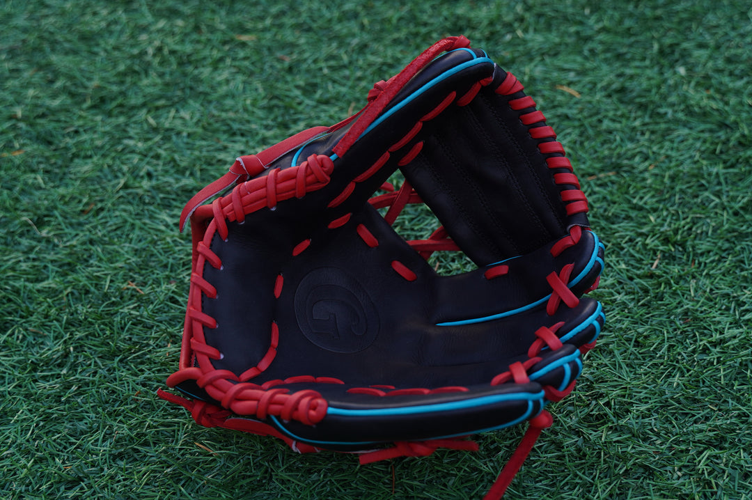 11.25" Infield SG-Closed Grace Glove - Professional Baseball Glove