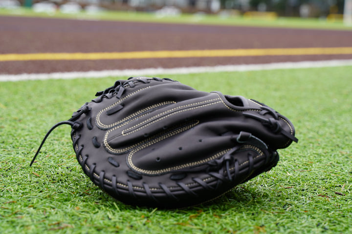 33" Closed Web Catchers Mitt Grace Glove - Grace Glove Company